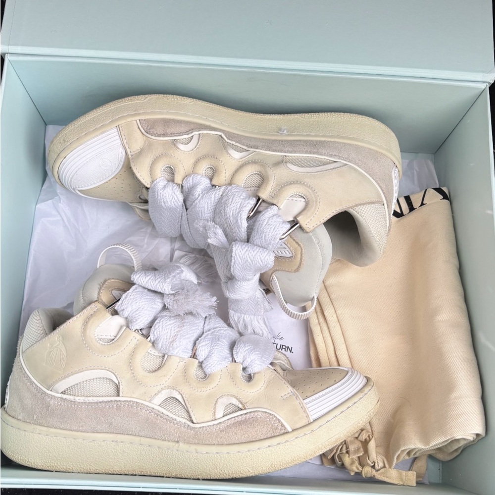 LANVIN CURBS